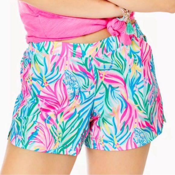 Lilly Pulitzer Pants - Lilly Pulitzer ocean short size M